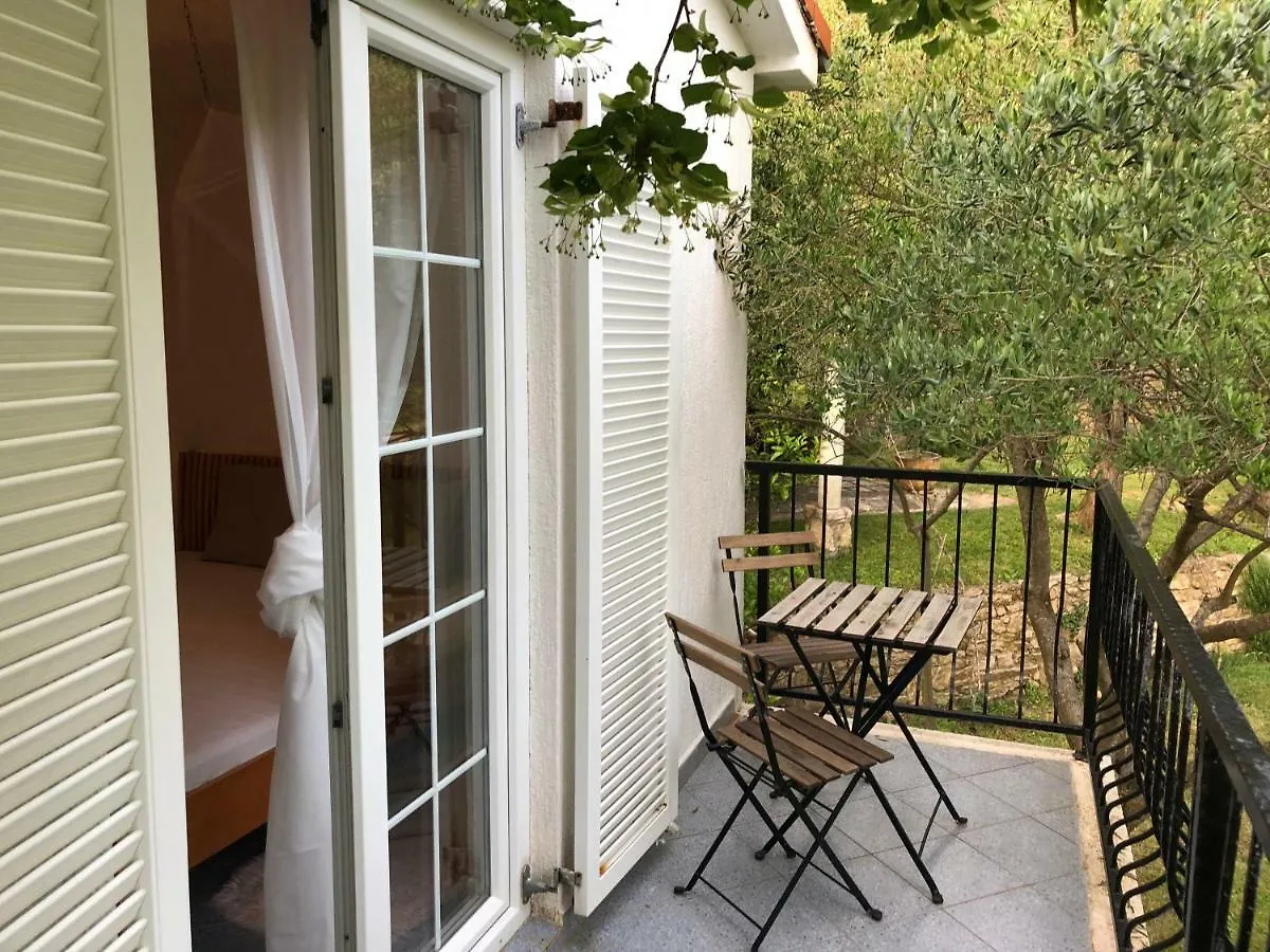 Vila Velimel Apartment Supetarska Draga 0*,
